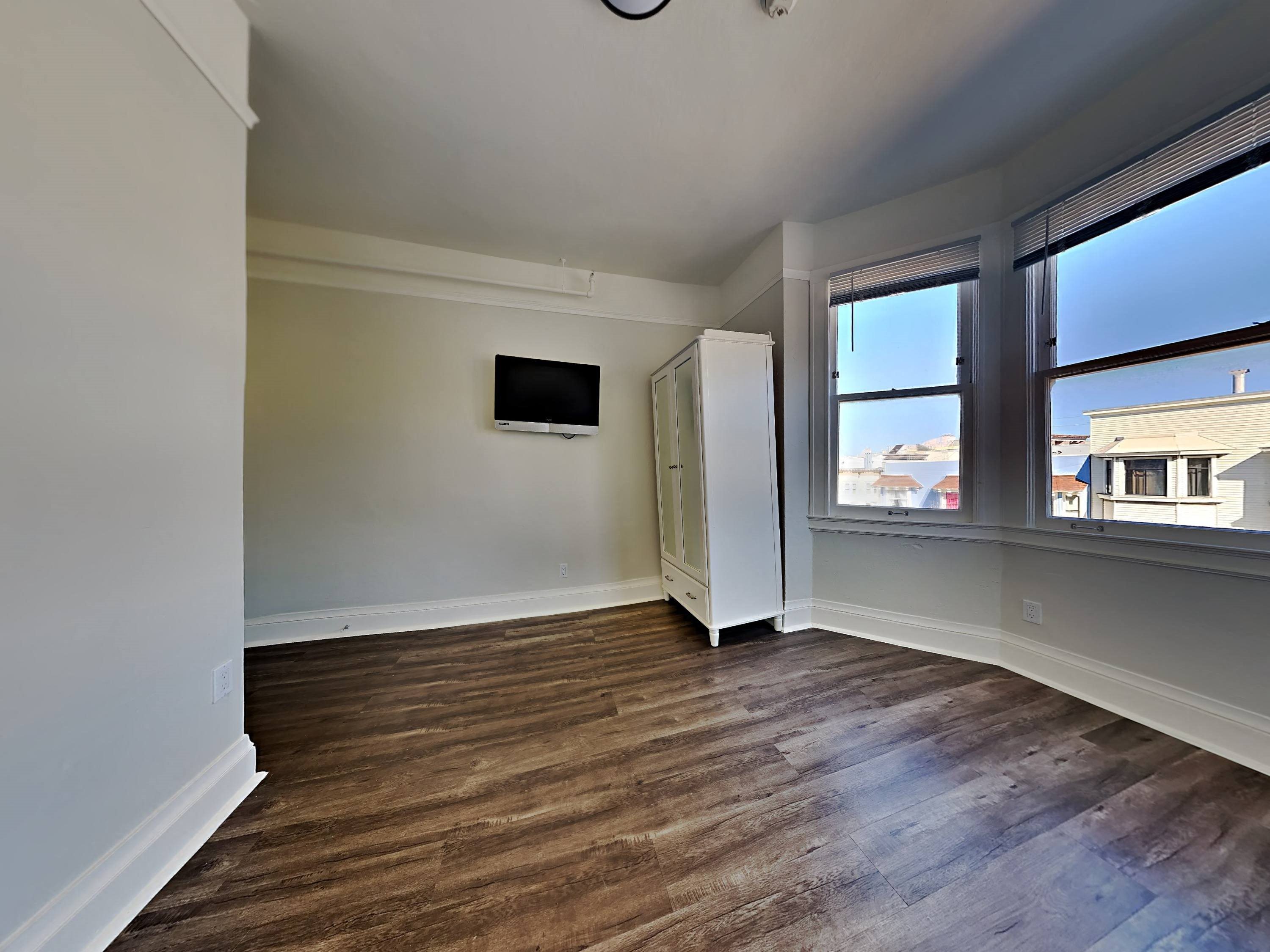 Gallery Photo 6